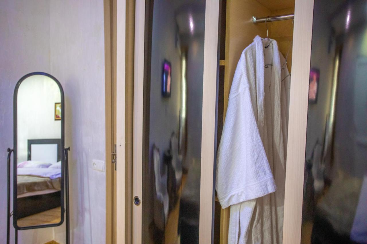 Hotel Mkudro Kutaisi Bagian luar foto