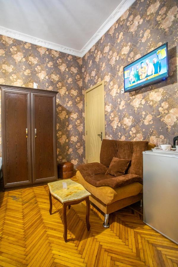 Hotel Mkudro Kutaisi Bagian luar foto