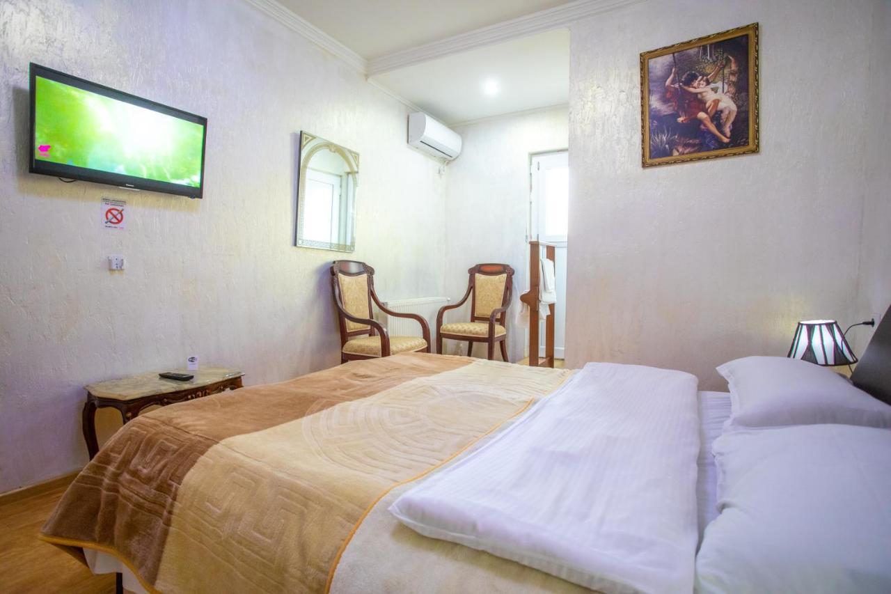 Hotel Mkudro Kutaisi Bagian luar foto