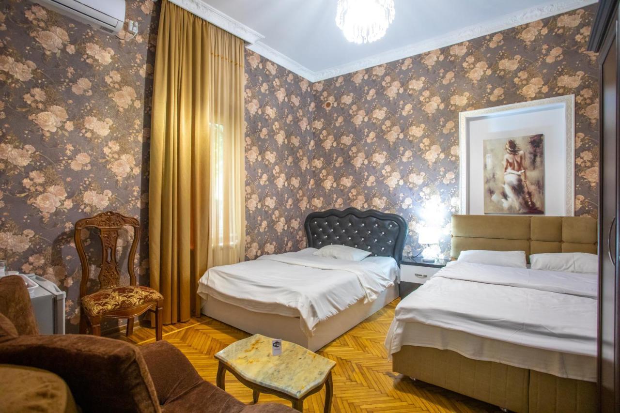 Hotel Mkudro Kutaisi Bagian luar foto