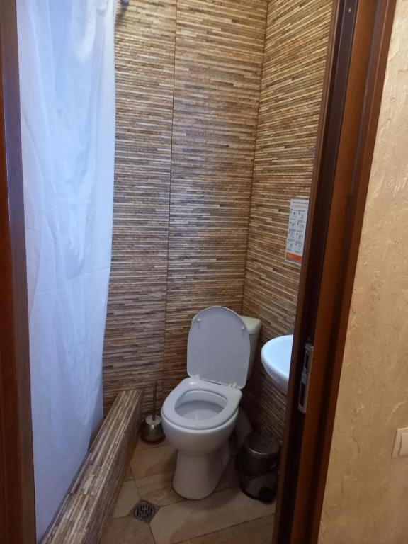 Hotel Mkudro Kutaisi Bagian luar foto
